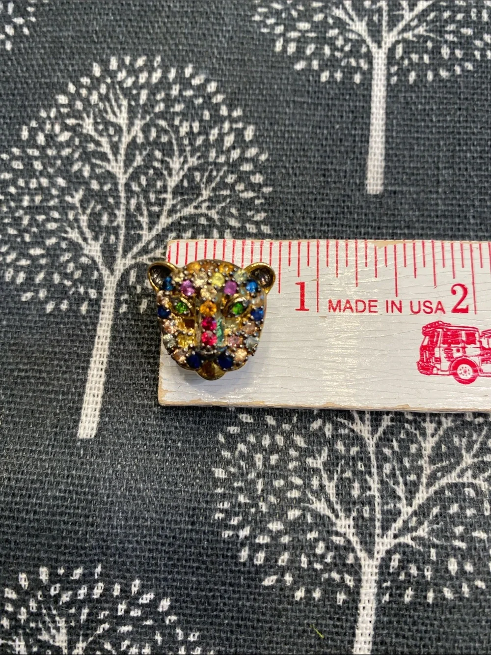 Gems En Vogue! Gold Multi-Color Crystal Leopard Head Stud Earrings - Picture 6 of 11